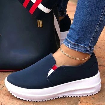  2022 Moda Kadın rahat ayakkabılar Platformu Sneakers Kadınlar İçin Sneakers Üzerinde Kayma Düz Renk Açık Bayanlar Loafer'lar Kadın Ayakkabı