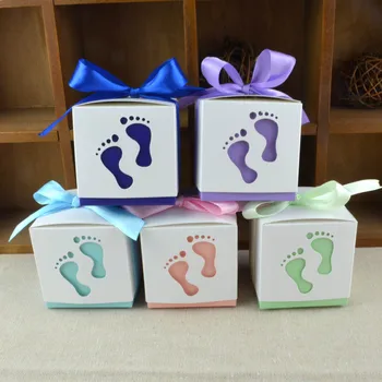 50 adet / grup Bebek Duş Bebek Şeker Kutusu Sevimli Bebek Duş Parti Kutuları Küçük Ayaklar Baskılı Pembe Mavi Güzel Şeker Küçük Hediye Kutusu Kare