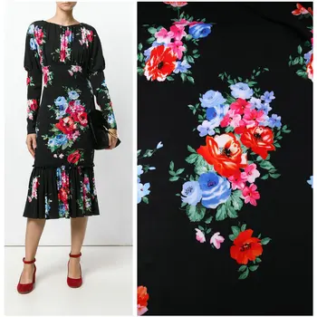  Italyan Lüks Marka %100 % Polyester Mikro elastik İmitasyon Keten Baskılı Gül Çiçek Giyim Dıy Elbise Kumaş Bez Metre Başına
