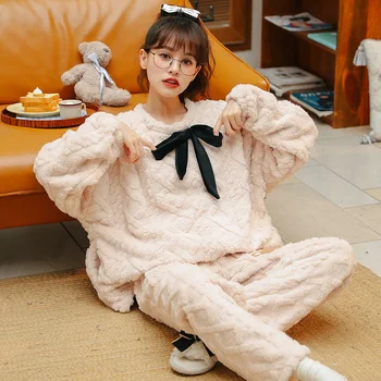  Kış Mercan Polar Kadın Pijama Seti Karikatür Gecelik Uzun Kollu Yuvarlak Boyun Kadın Pazen Pijama