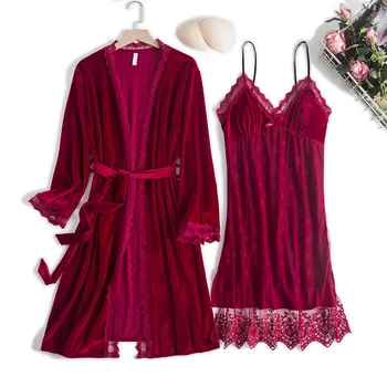  Oyma dantel Kadın Robe elbise Setleri 2 ADET Kadife Seksi Backless Kayış Üst Gecelik Bornoz Gelin Kimono Sonbahar Ev Pijama