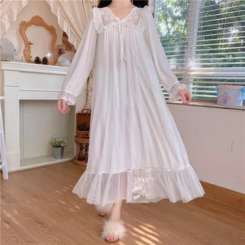  Seksi Vintage Sleepshirts Uzun Beyaz Uyku Elbise Sıcak Erotik Kıyafeti Nighty Ev Takım Elbise Lolita Kadın Dantel Gecelik Bayanlar Romantik