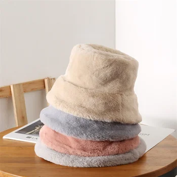  Soğuk Geçirmez Şapkalar Kadınlar için Düz Renk Şapka Erkekler Pürüzsüz Kurulu Sıcak Açık erkek Kap moda Kapaklar Peluş kulak koruyucu Kova Adam